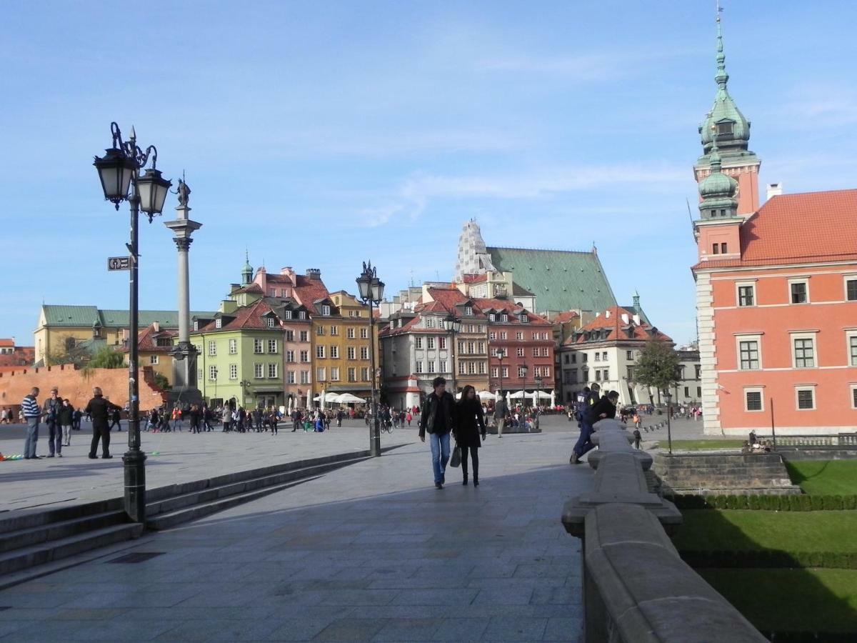 Mariensztat - View Over The Square Warsaw Exterior photo